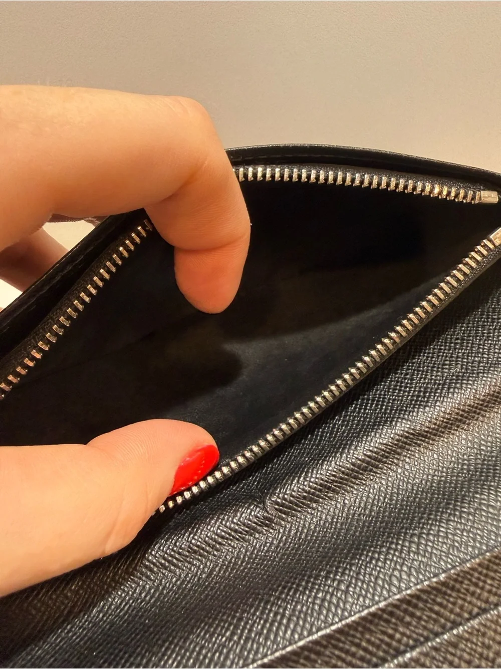Louis Vuitton Damier Graphite Brazza Wallet
